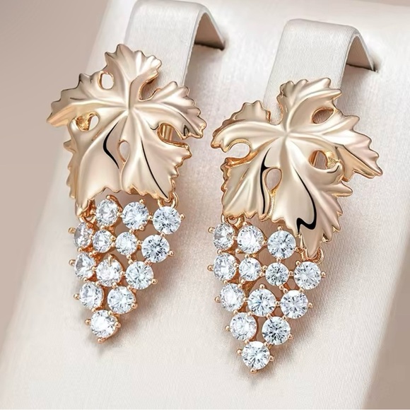 New Grape Diamond Earrings - Picture 1 of 4